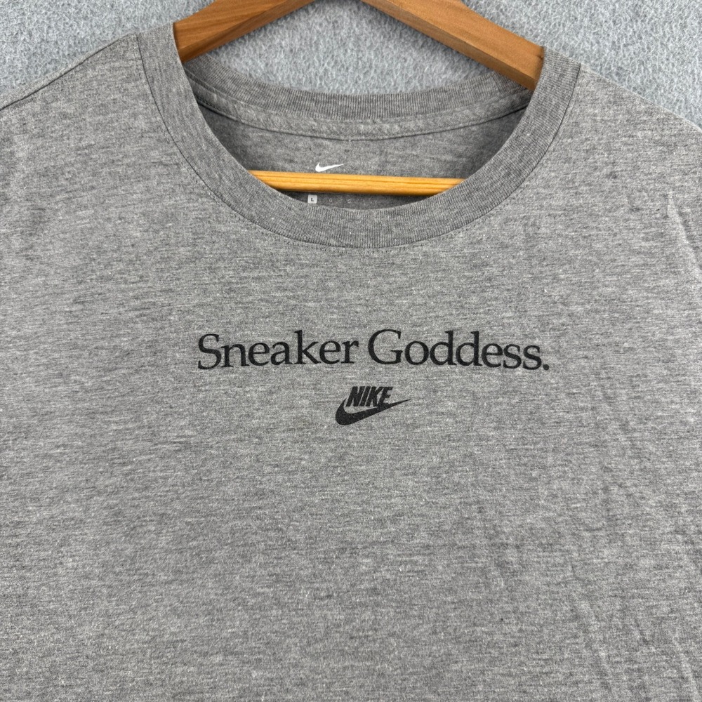 Nike T-Shirt Womens Large Gray Sneaker Goddess Graphic Tee Short Sleeve Cotton